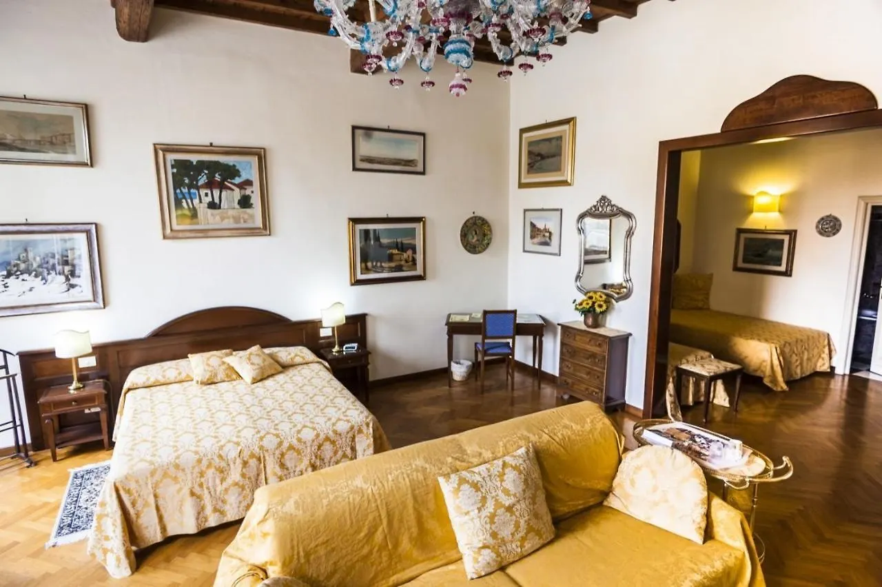 ** Bed & Breakfast Soggiorno Antica Torre Bed and Breakfast Firenze Italien